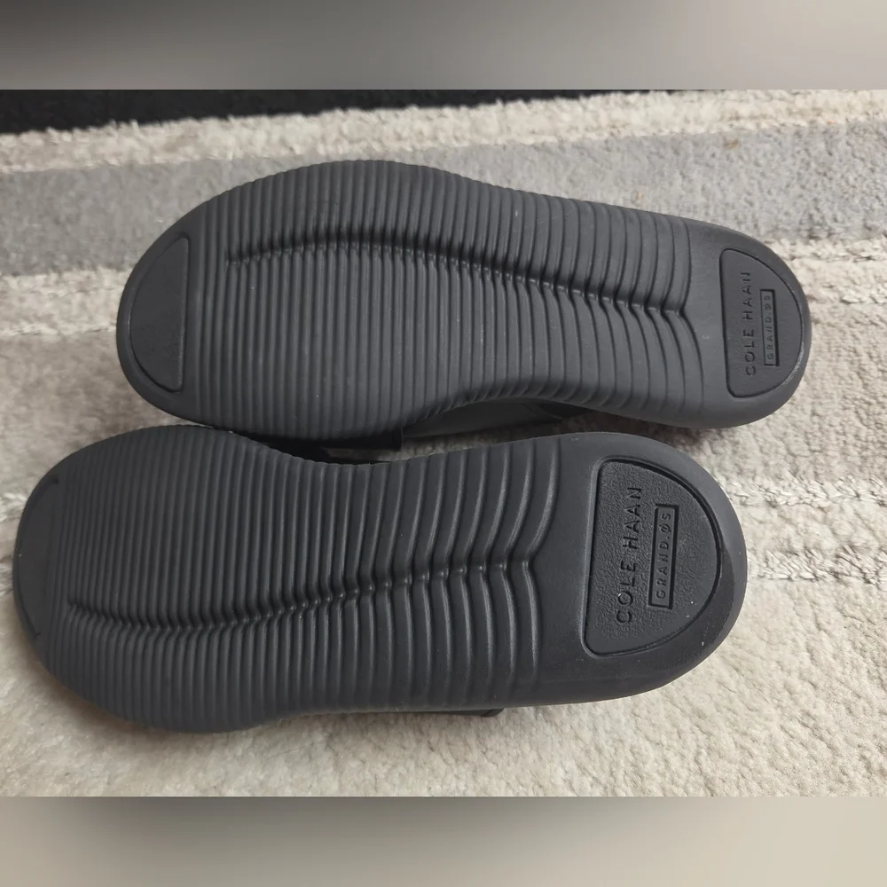 Men's Black Slip-On Slide Sandals with Cushioned Platform